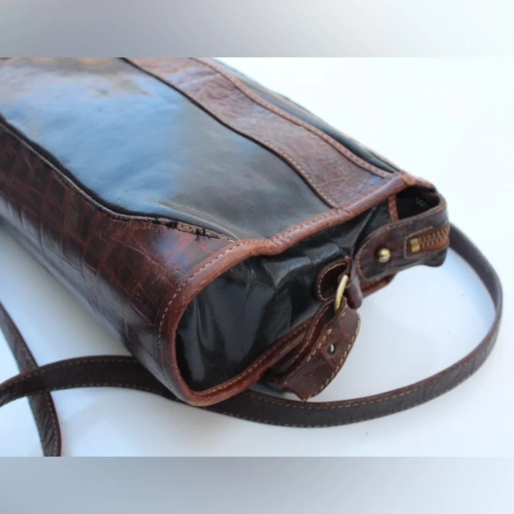 Vintage Brahmin cross body bag